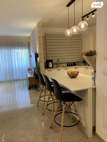 דירה, וינגייט 12, שיכון עובדים, טבריה