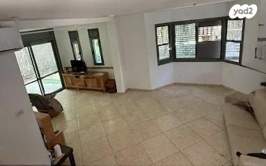 בית פרטי/ קוטג', האורנים 9, הרחבה, בנימינה גבעת עדה