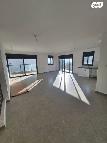 דירת גן, הדרים 1, יפה נוף, מעלות תרשיחא