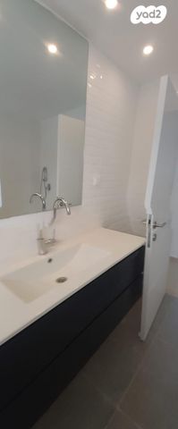 דירה, דגל ראובן 64, בר יהודה, פתח תקווה