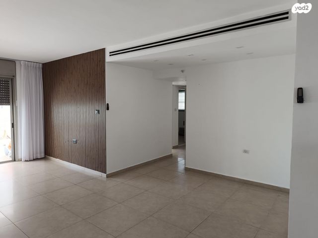 דירת גן, עינות צוקים 11, שקמים ואגמים, אשקלון