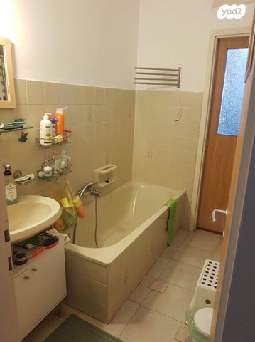 דירה, האירוסים 47, נווה כרמית, נס ציונה