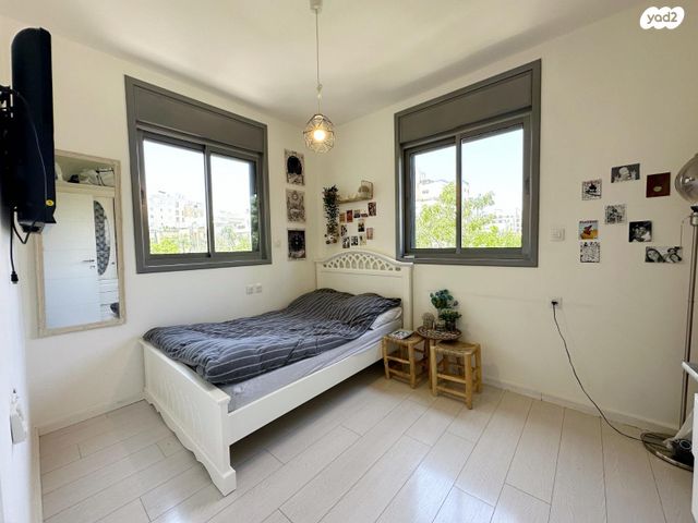 דירה, הפרחים 2, נווה גן, רמת השרון