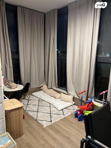 דירה, יצחק נבון 8, נאות אריאל שרון, קרית אונו