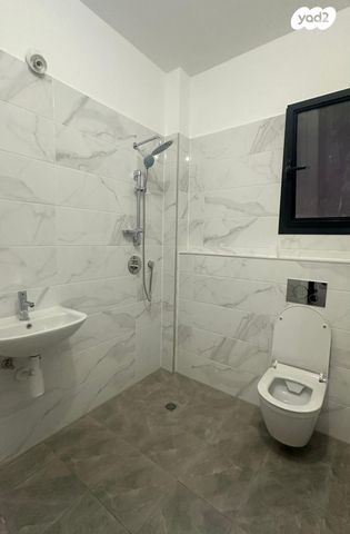 דירה, אמנון ליפקין שחק 1, נוף הטיילת, נתניה