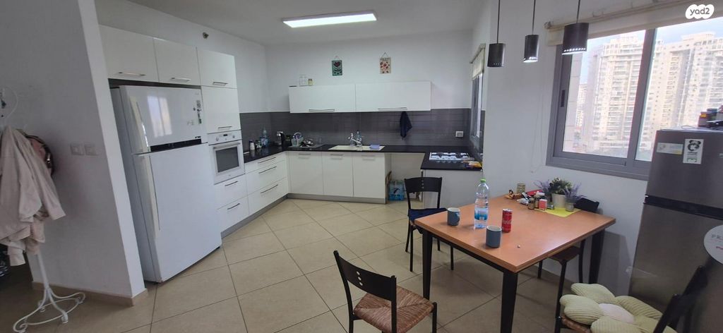 דירה, מבצע דקל 10, נווה גן, פתח תקווה