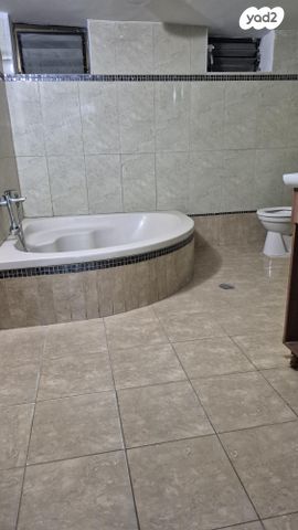 שדרות אבא חושי 401