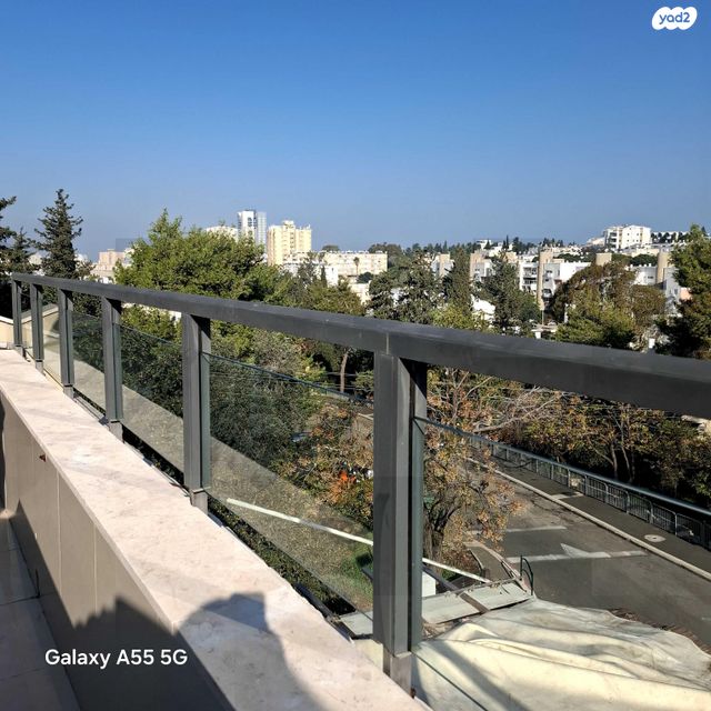 ברל כצנלסון 18