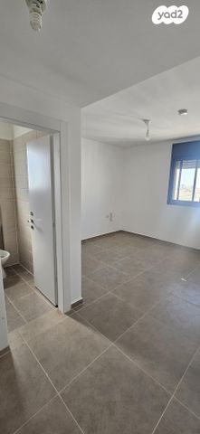 חיים הרצוג 34