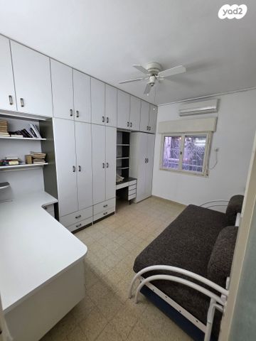 דירה, הגליל 50, נווה שאנן, חיפה