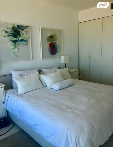 דירה, הרצל רוזנבלום 12, גלילות, תל אביב יפו