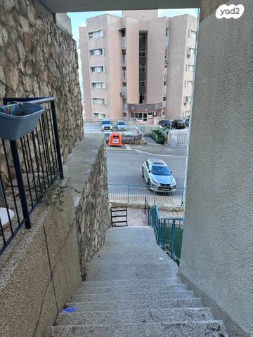 דירה, נתיב חן 61, נווה שאנן, חיפה