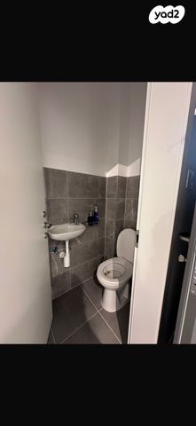 דירה, דרך הארגמן 8, שער הגיא מערב, יקנעם עילית