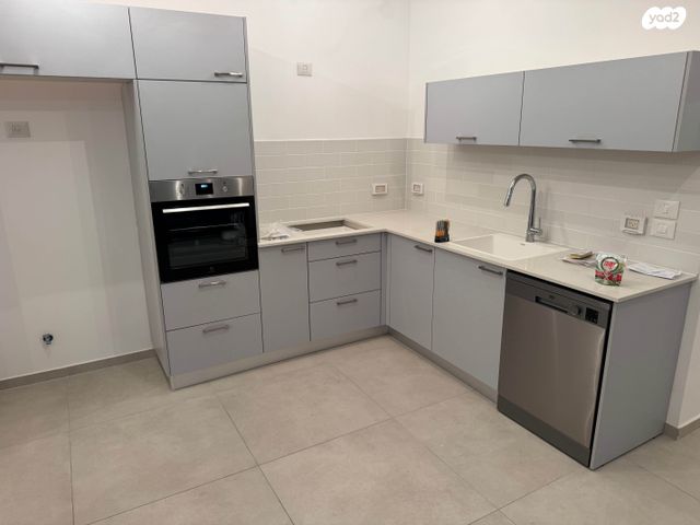 דירה, תוצרת הארץ 5, נחלת יצחק, תל אביב יפו