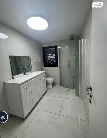 יצחק יציב 30