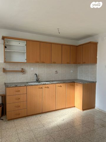 דירה, דבורה הנביאה 14, נווה נחל, בית שאן