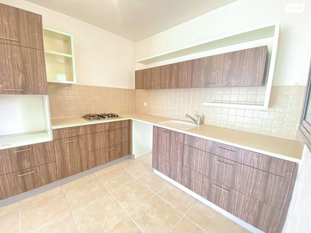 דירה, יאיר הגלעדי 6, נאות יהודית ונווה ארזים, חולון