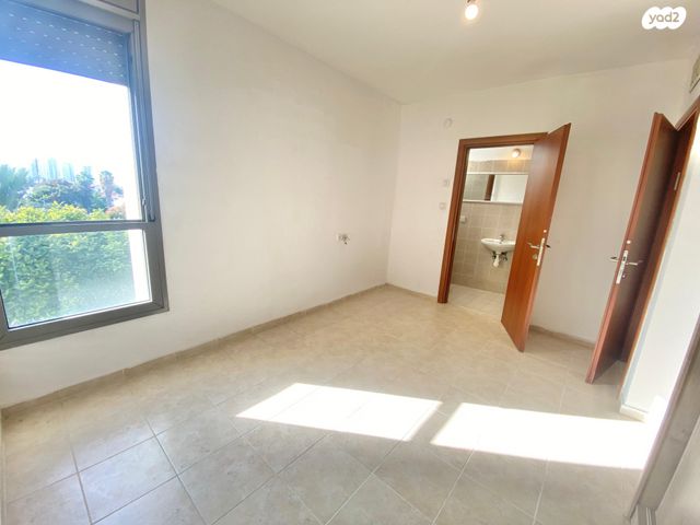 דירה, יאיר הגלעדי 6, נאות יהודית ונווה ארזים, חולון