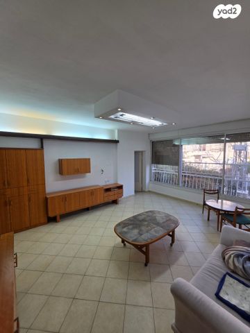 דירה, הגליל 50, נווה שאנן, חיפה