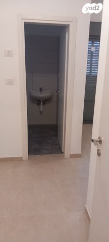 דירה, נהר הירדן 11, רמת נבון . הר כרמי, כרמיאל