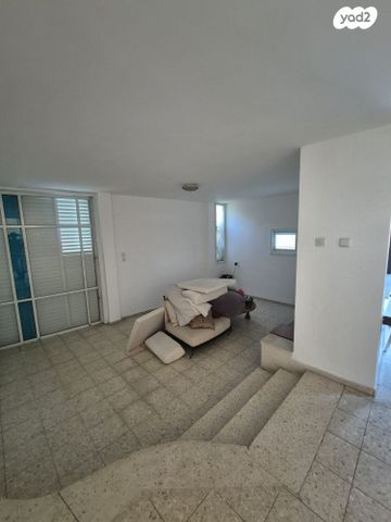 דו משפחתי, נחלאות 7, שיכון דן, נווה דן, תל אביב יפו