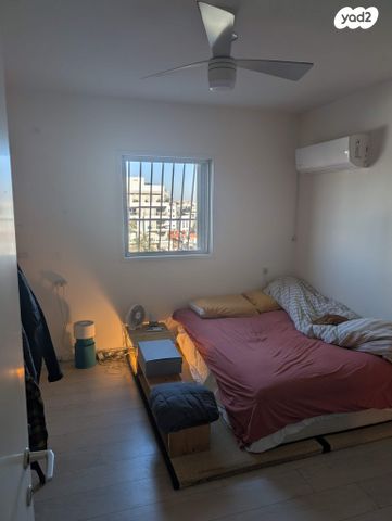 דירה, שמעון בן צבי 5, שטח 9, גבעתיים