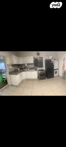 יחידת דיור, שדרות מוריס פישר 3, בנה ביתך, כפר יונה