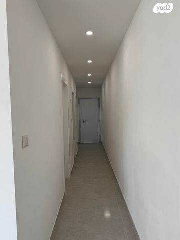 דירה, שדרות הגליל 1, בת חפר, בת חפר