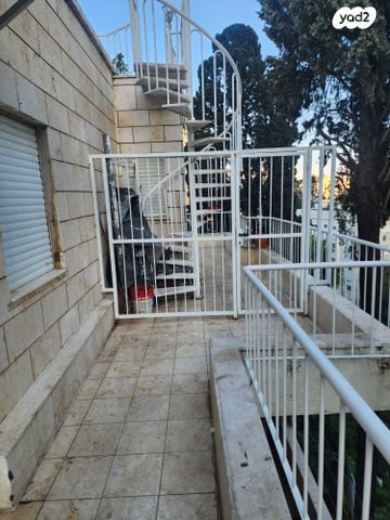 סטודיו/ לופט, בן יהודה 2, הרצליה, חיפה