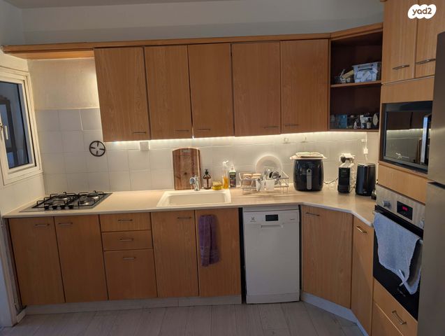 דירה, שמעון בן צבי 5, שטח 9, גבעתיים