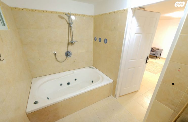 יחידת דיור, חבצלת 7, שאר העיר, כפר יונה