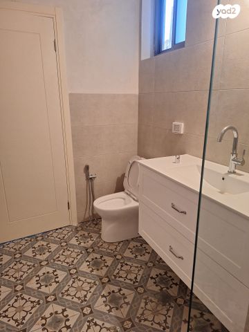 יחידת דיור, הצדפים 158, הבונים, הבונים