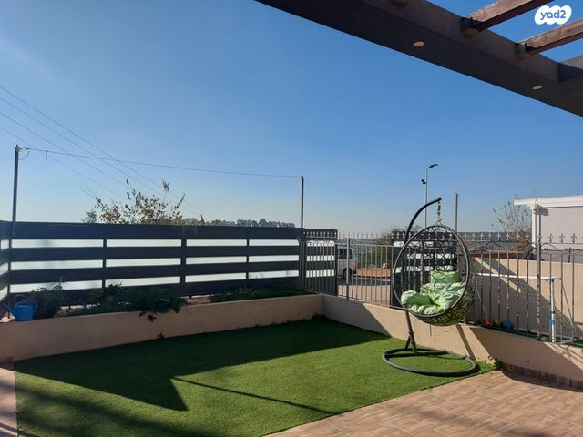 דו משפחתי, יאיר שטרן 18, בית אריה / עופרים, בית אריה / עופרים