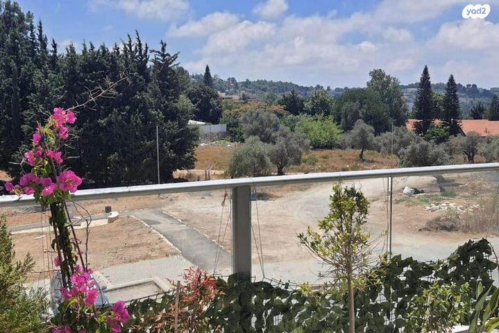 דירה, מצדה 14, אורנים, מעלות תרשיחא