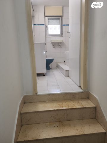 סטודיו/ לופט, בן יהודה 2, הרצליה, חיפה