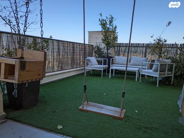 דירה, נחל צלמון 33, צור יצחק, צור יצחק