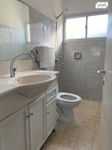 דירת גן, שביל השקד 1, כברי, כברי