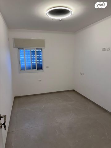 דירה, נתיב חן 61, נווה שאנן, חיפה