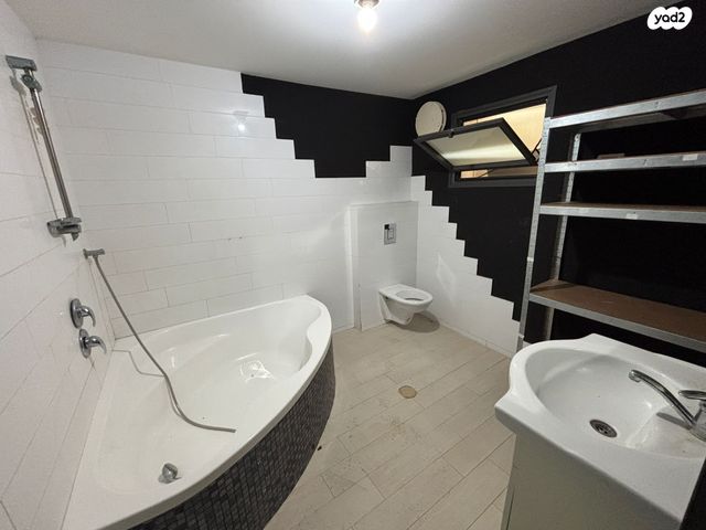 בית פרטי/ קוטג', עמק חפר 79, פרדס הגדוד, נתניה