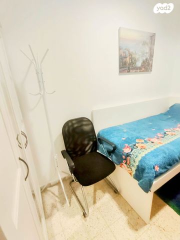 יחידת דיור, רוטשילד 8, רוטשילד עצמאות, בת ים