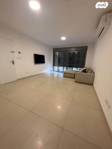 דירת גן, אורן 12, החורש, חריש