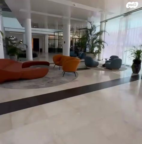 דירה, הרצל רוזנבלום 12, גלילות, תל אביב יפו