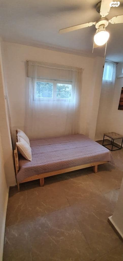 דרך יד לבנים 180