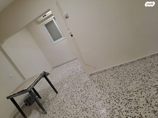 דירת גן, קרן קיימת לישראל 45, גבעת אולגה, חדרה