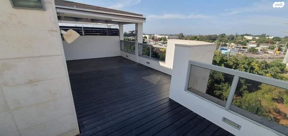 גג/ פנטהאוז, משה קול 11, המשתלה, תל אביב יפו