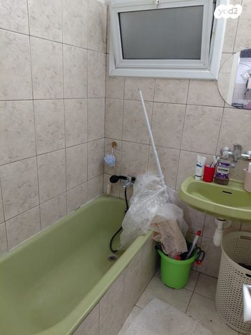 דירה, אלכסנדר רובוביץ' 2, ארמון הנציב, תלפיות מזרח, ירושלים