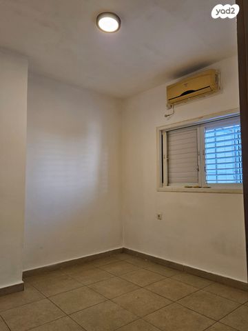 דירה, אנילביץ' 7, לב העיר, בת ים