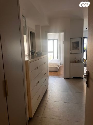 דירה, שדרות ירושלים 17, צפון יפו, המושבה האמריקאית-גרמנית, תל אביב יפו