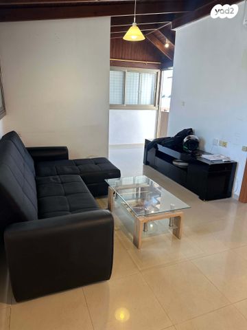 הרב עוזיאל 24