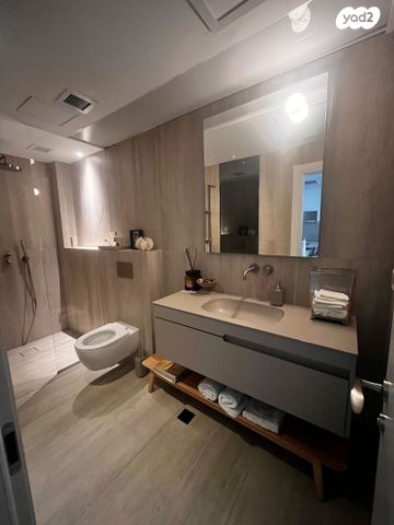 דירה, שדרות ירושלים 17, צפון יפו, המושבה האמריקאית-גרמנית, תל אביב יפו